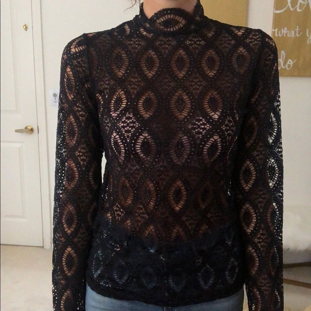 Nightcap sheer merletto lace top